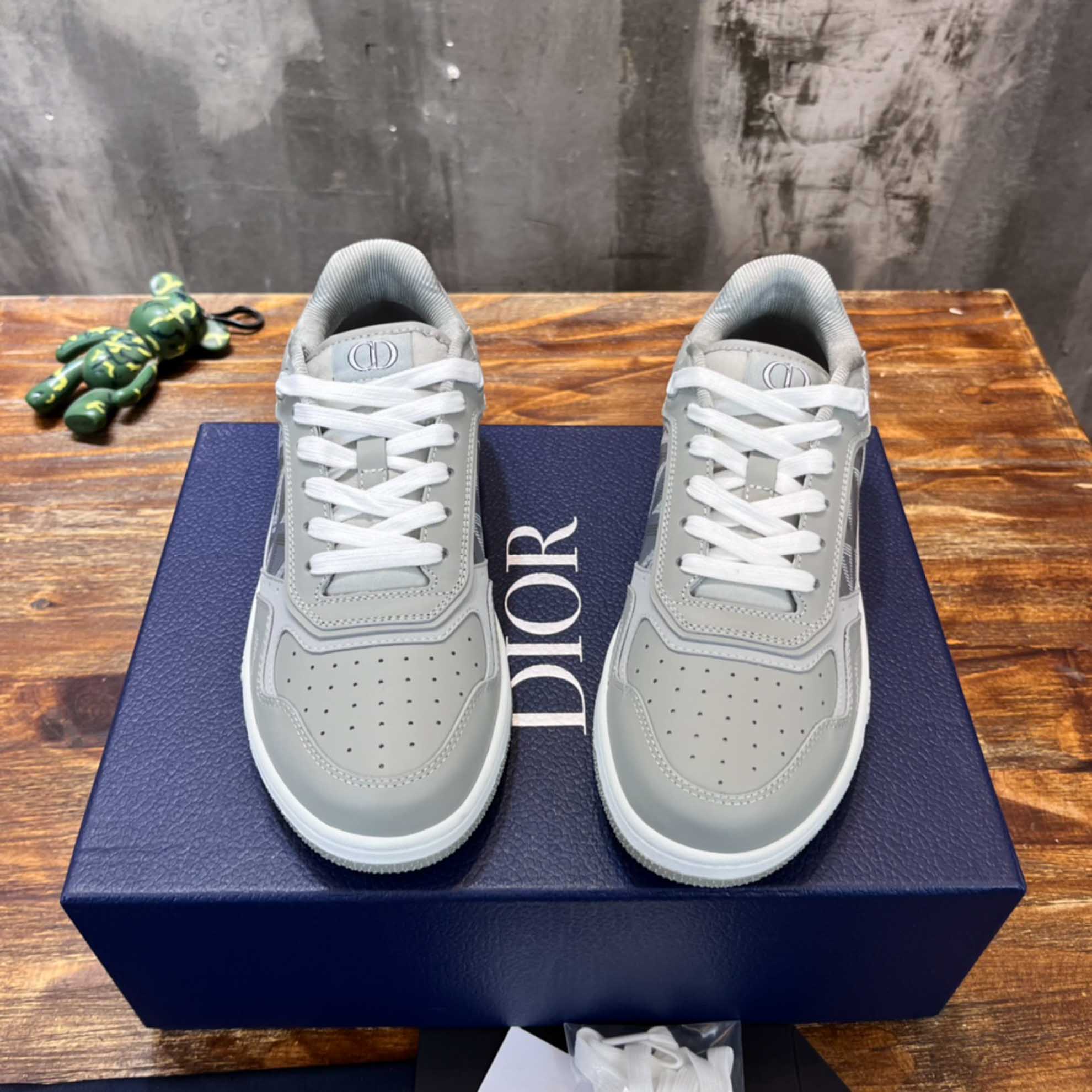 Giày Dior B27 Low Dior Gray họa tiết CD Diamond Canvas