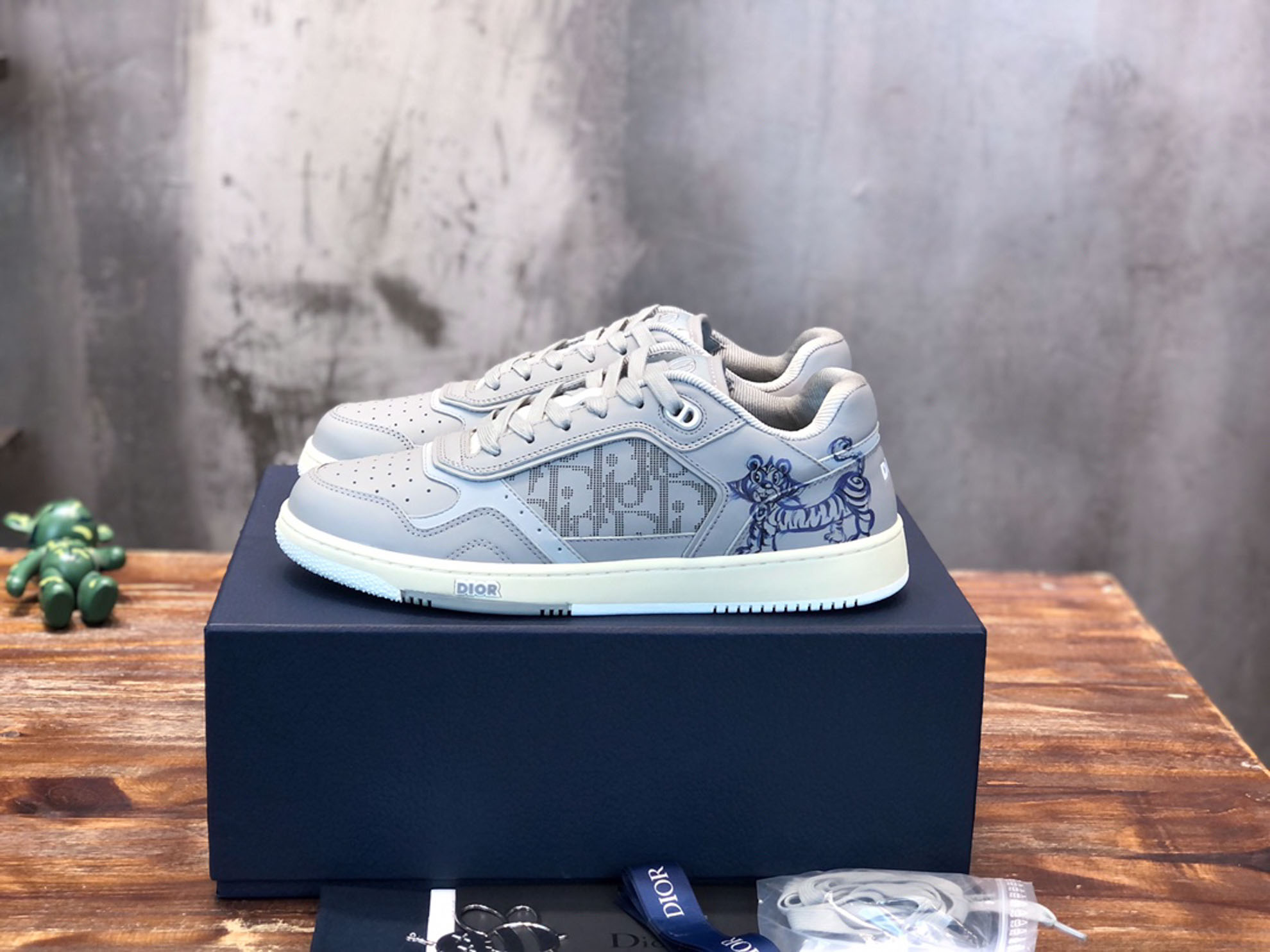 Giày Dior B27 Low Kenny Scharf Blue Tiger Print 