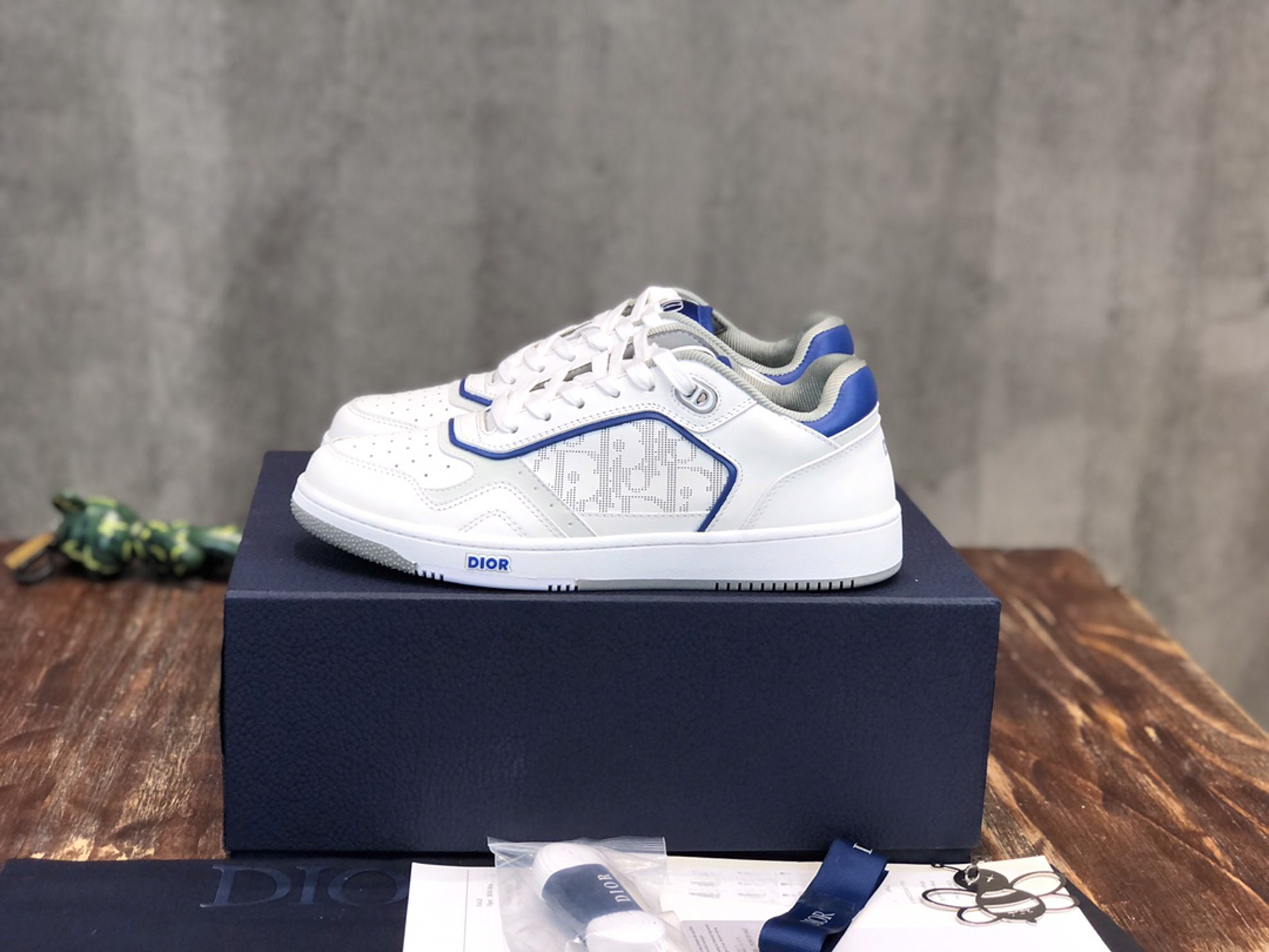 Giày Dior B27 Low White Blue họa tiết Dior Oblique Galaxy 