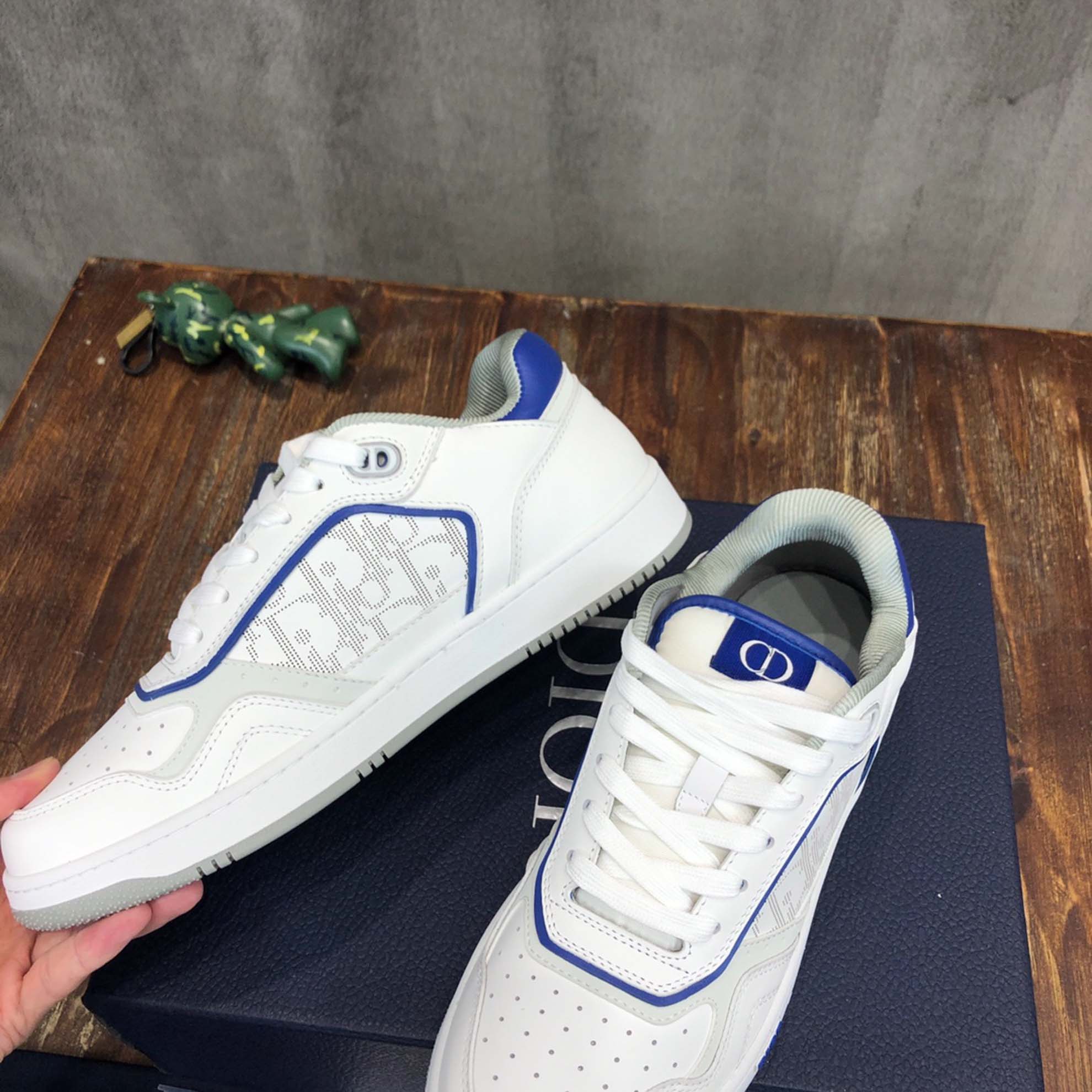 Giày Dior B27 Low White Blue họa tiết Dior Oblique Galaxy 