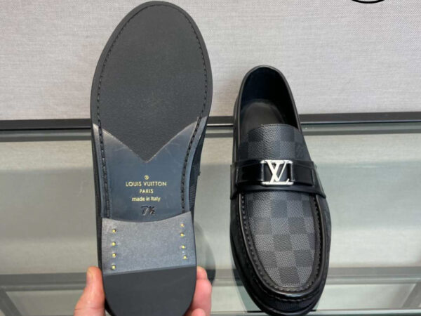 Giày Louis Vuitton Major Loafers 'Graphite'