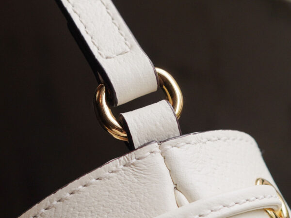 Gucci beige ‘Ophidia Mini’ bucket bag