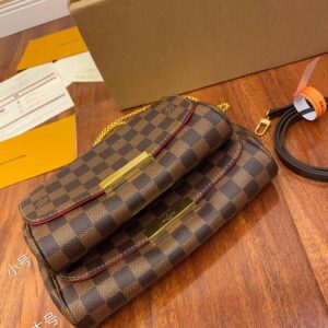 LOUIS VUITTON Favorite PM Shoulder Bag