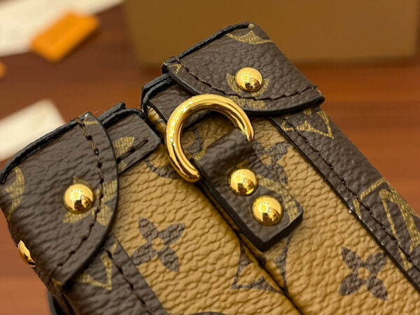 Louis Vuitton Petite Malle Shoulder Clutch Bag