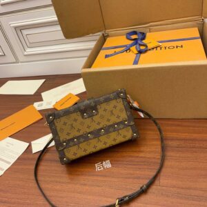 Louis Vuitton Petite Malle Shoulder Clutch Bag