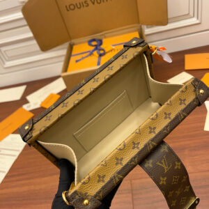 Louis Vuitton Petite Malle Shoulder Clutch Bag