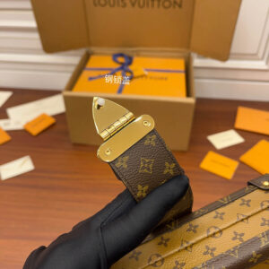 Louis Vuitton Petite Malle Shoulder Clutch Bag