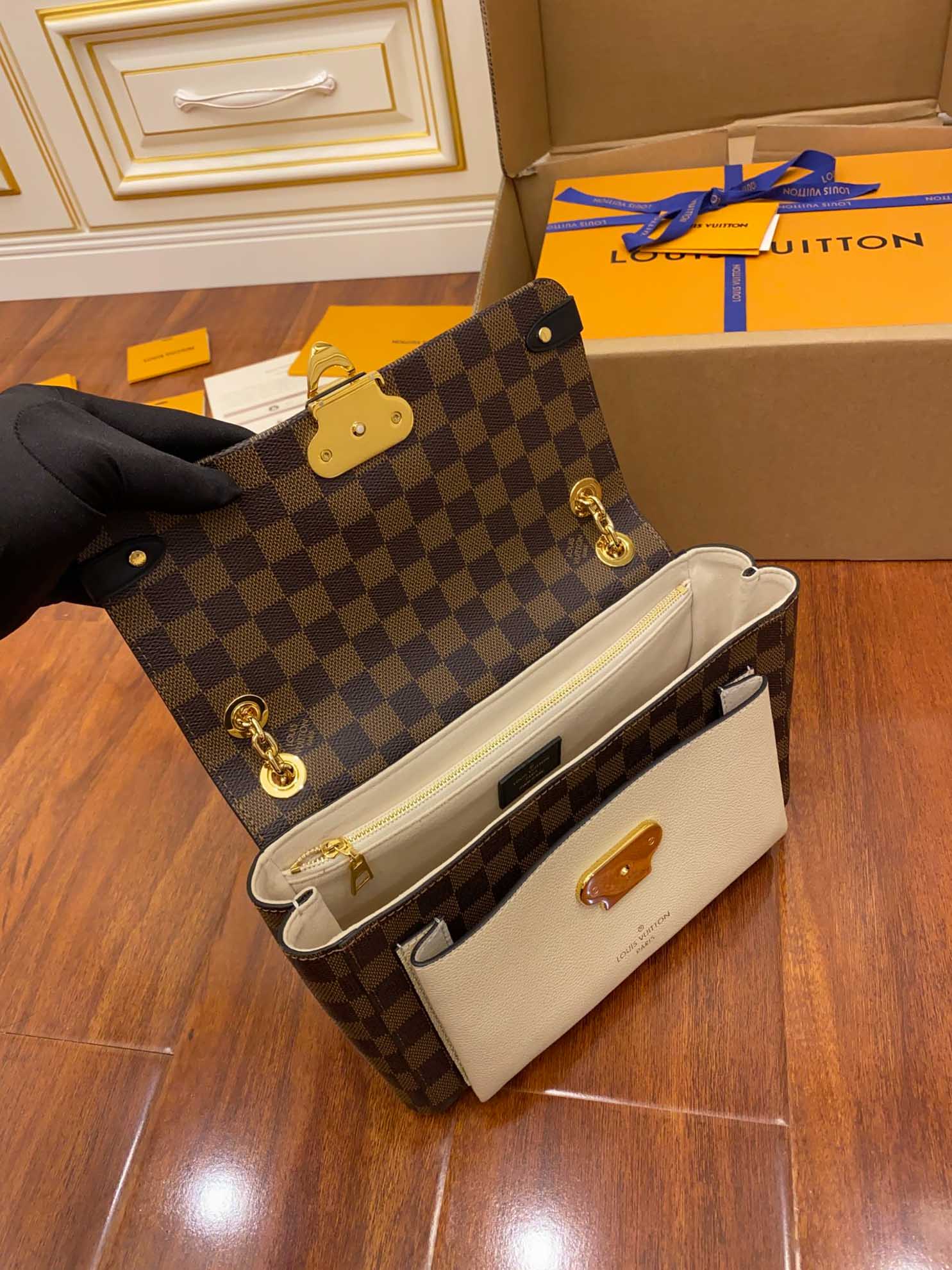 LOUIS VUITTON Vavin PM Chain Shoulder Bag