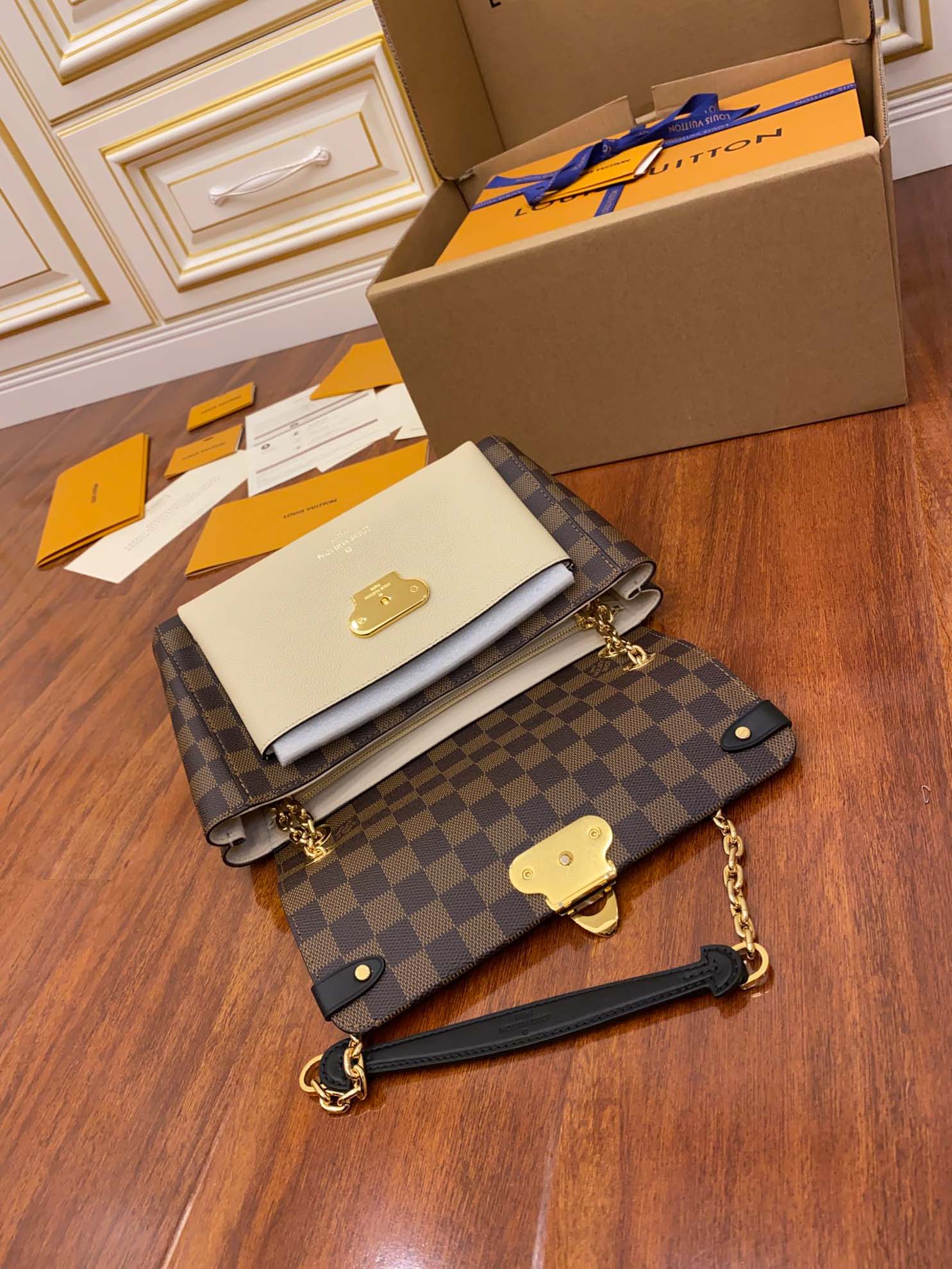 LOUIS VUITTON Vavin PM Chain Shoulder Bag