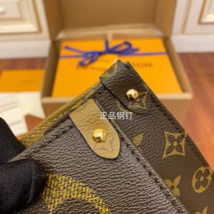 LV Monogram Reverse Giant Onthego