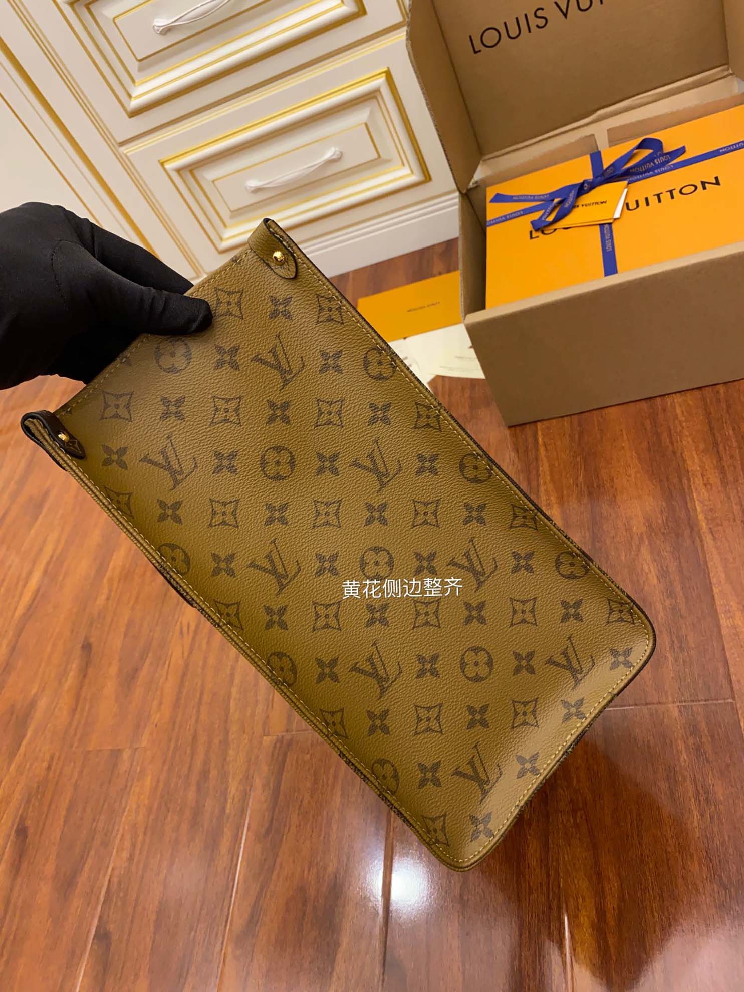 LV Monogram Reverse Giant Onthego