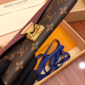 LV Portefeuille Pallas Long Wallet