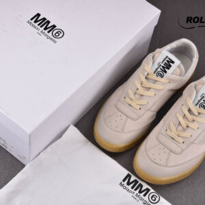 Maison Martin Margiela 6 Court Sneaker in Beige Leather