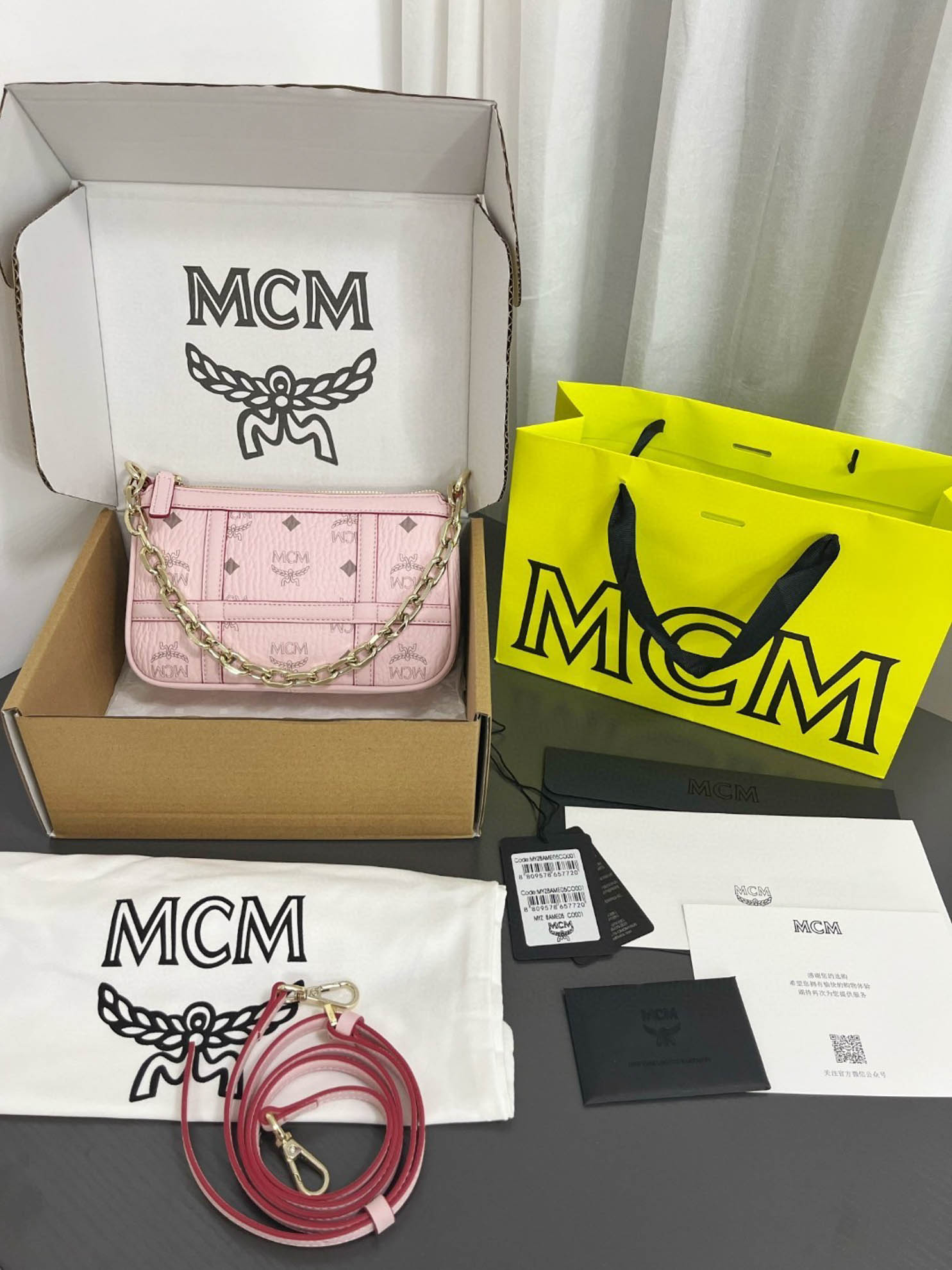 MCM Aren Shoulder Bag in Visetos Pink