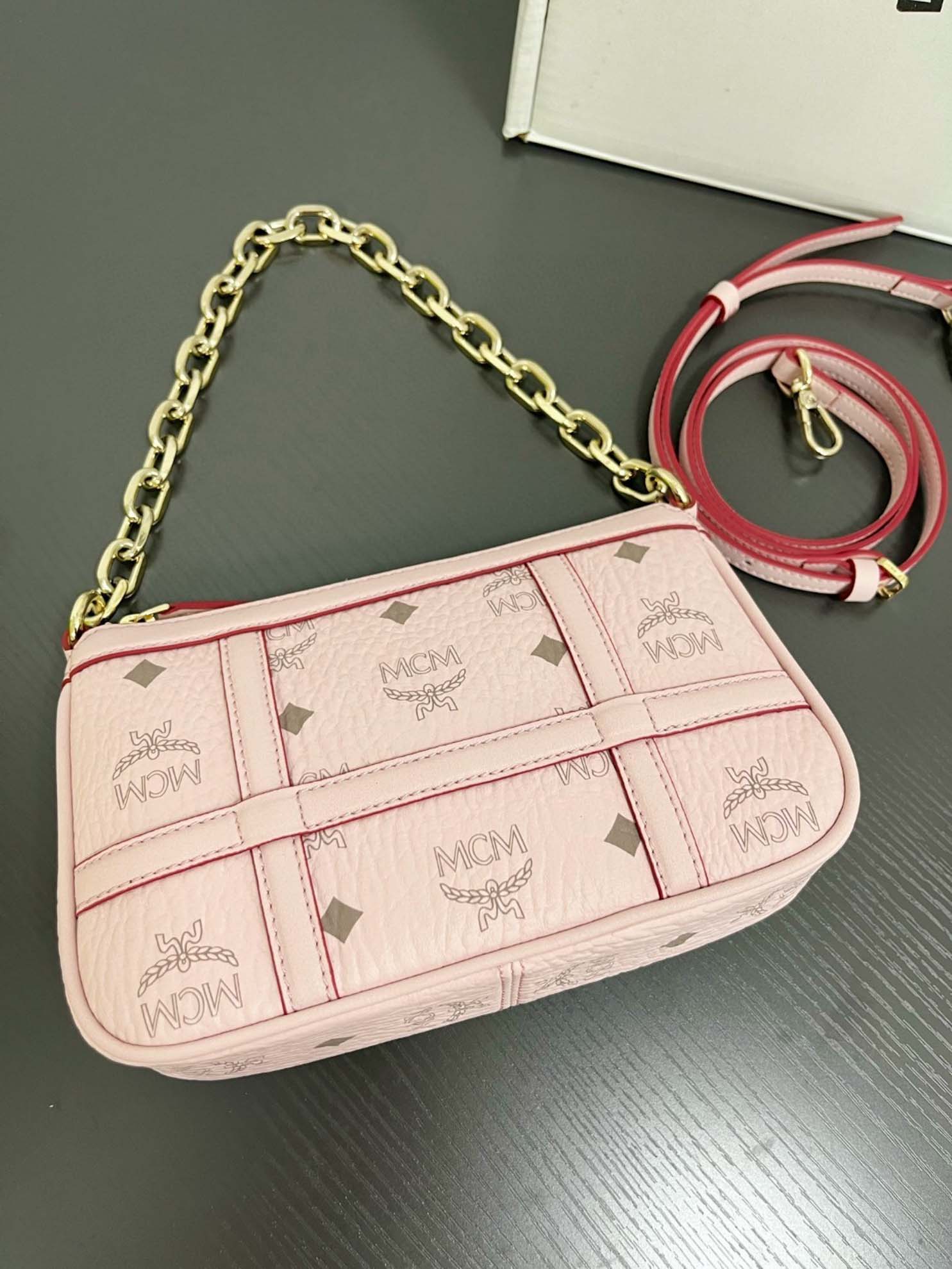 MCM Aren Shoulder Bag in Visetos Pink