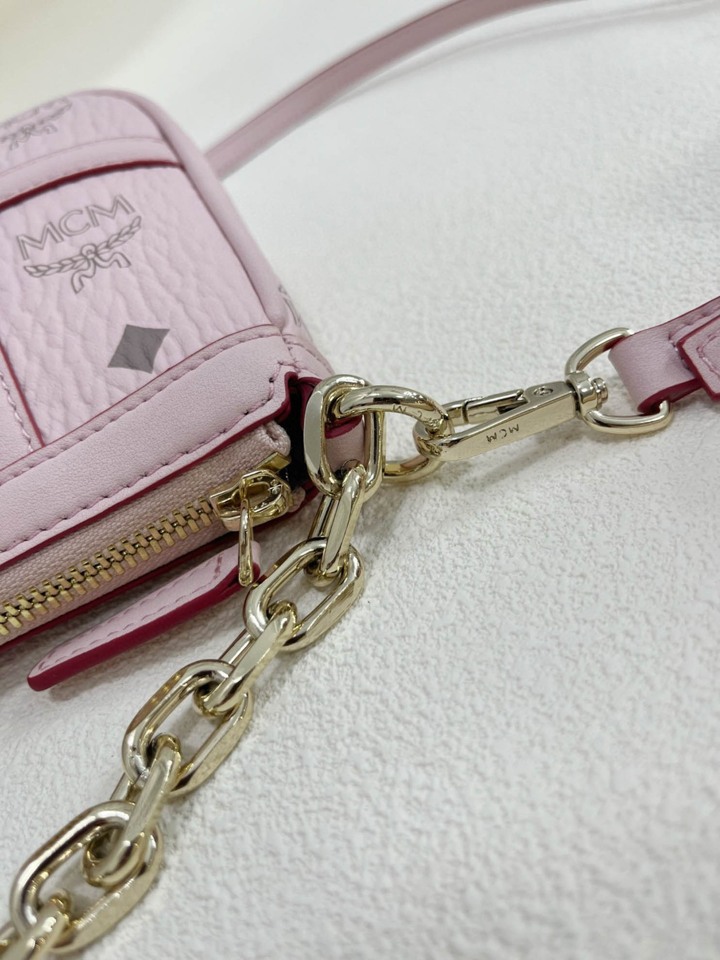 MCM Aren Shoulder Bag in Visetos Pink