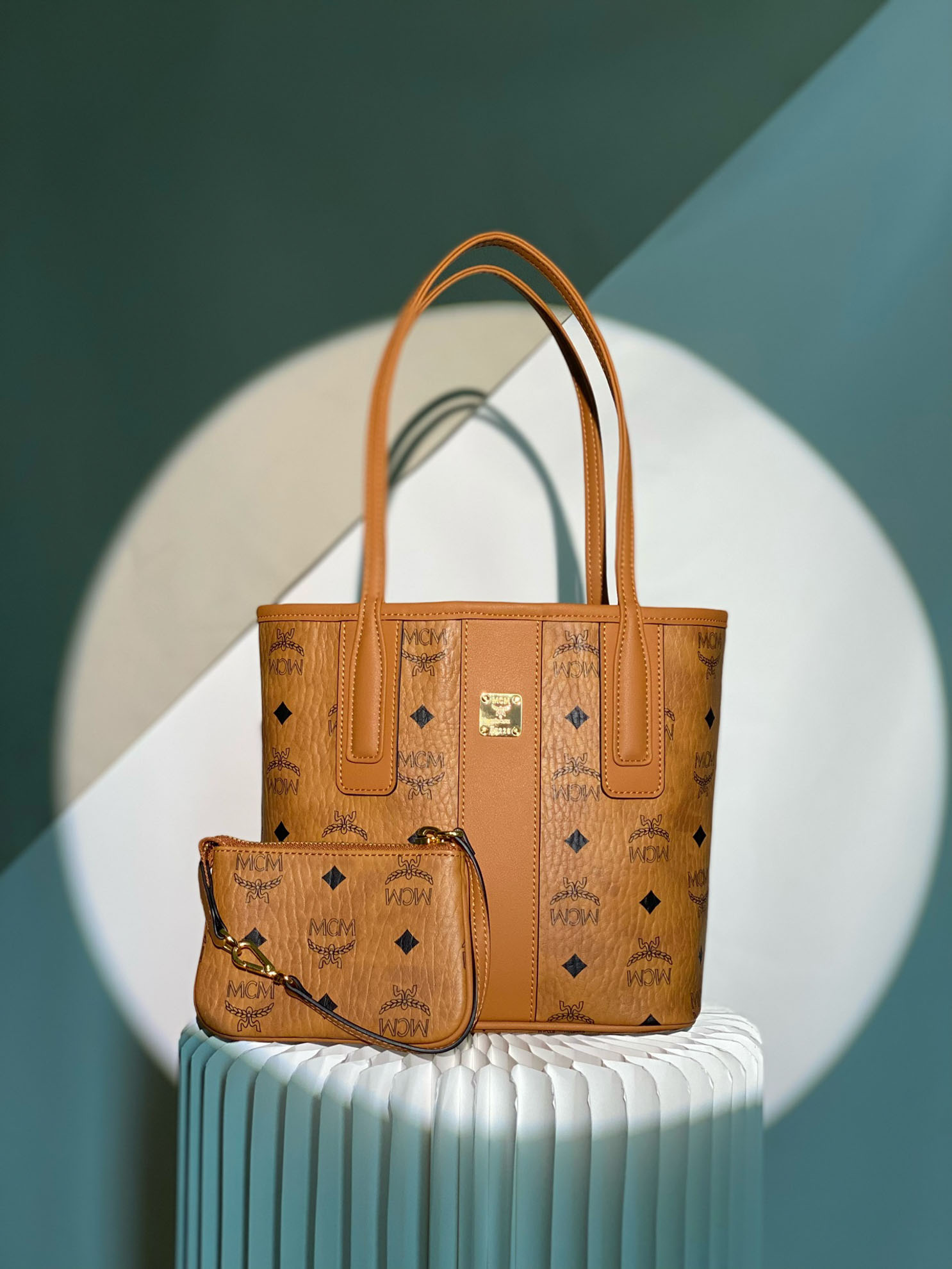 MCM Mini Reversible Liz Shopper in Visetos Cognac