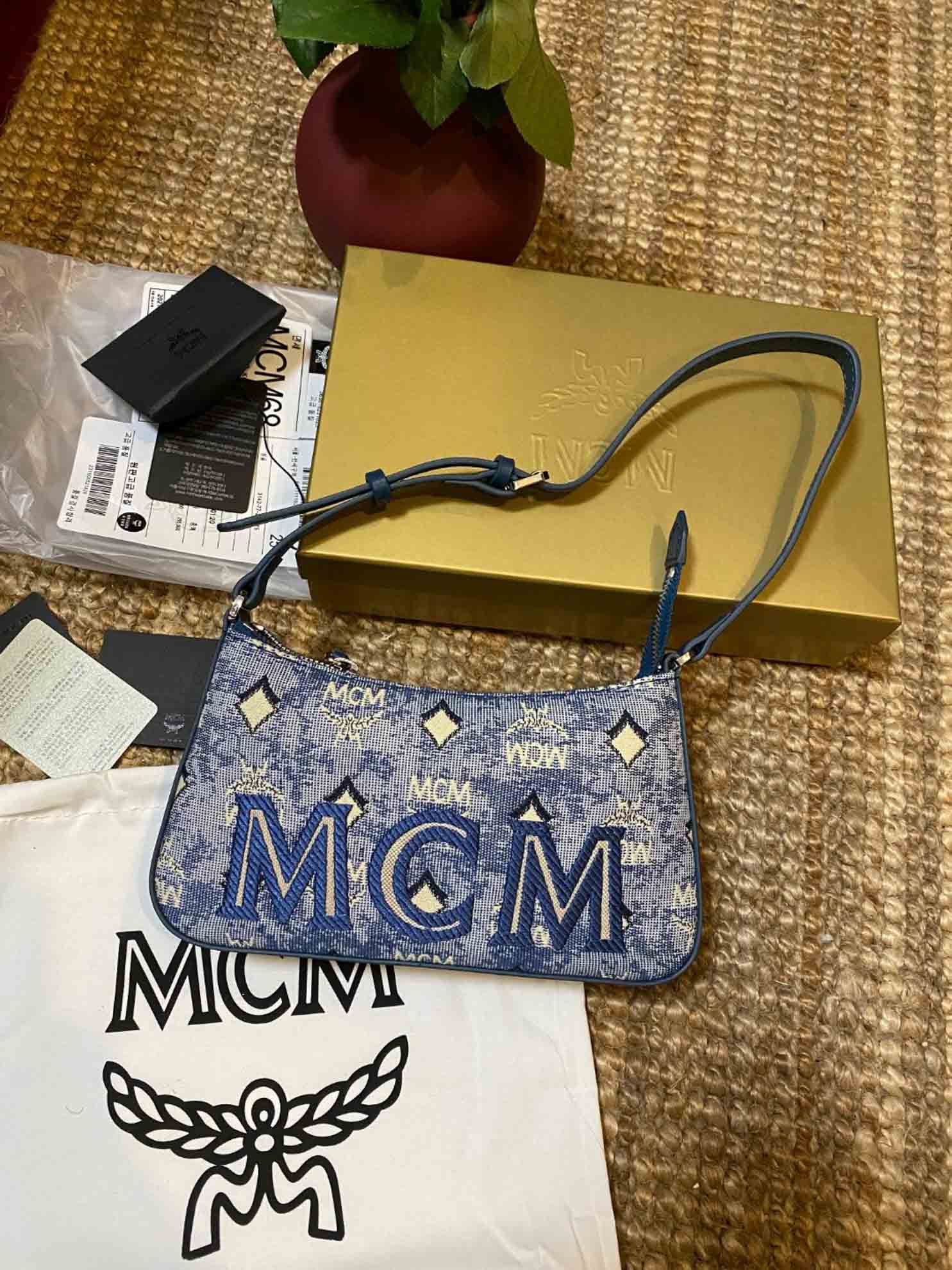 mcm-shoulder-bag-in-vintage-jacquard-monogram-blue