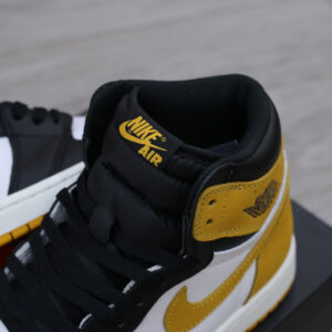 Nike Air Jordan 1 Retro High 'Yellow Ochre'