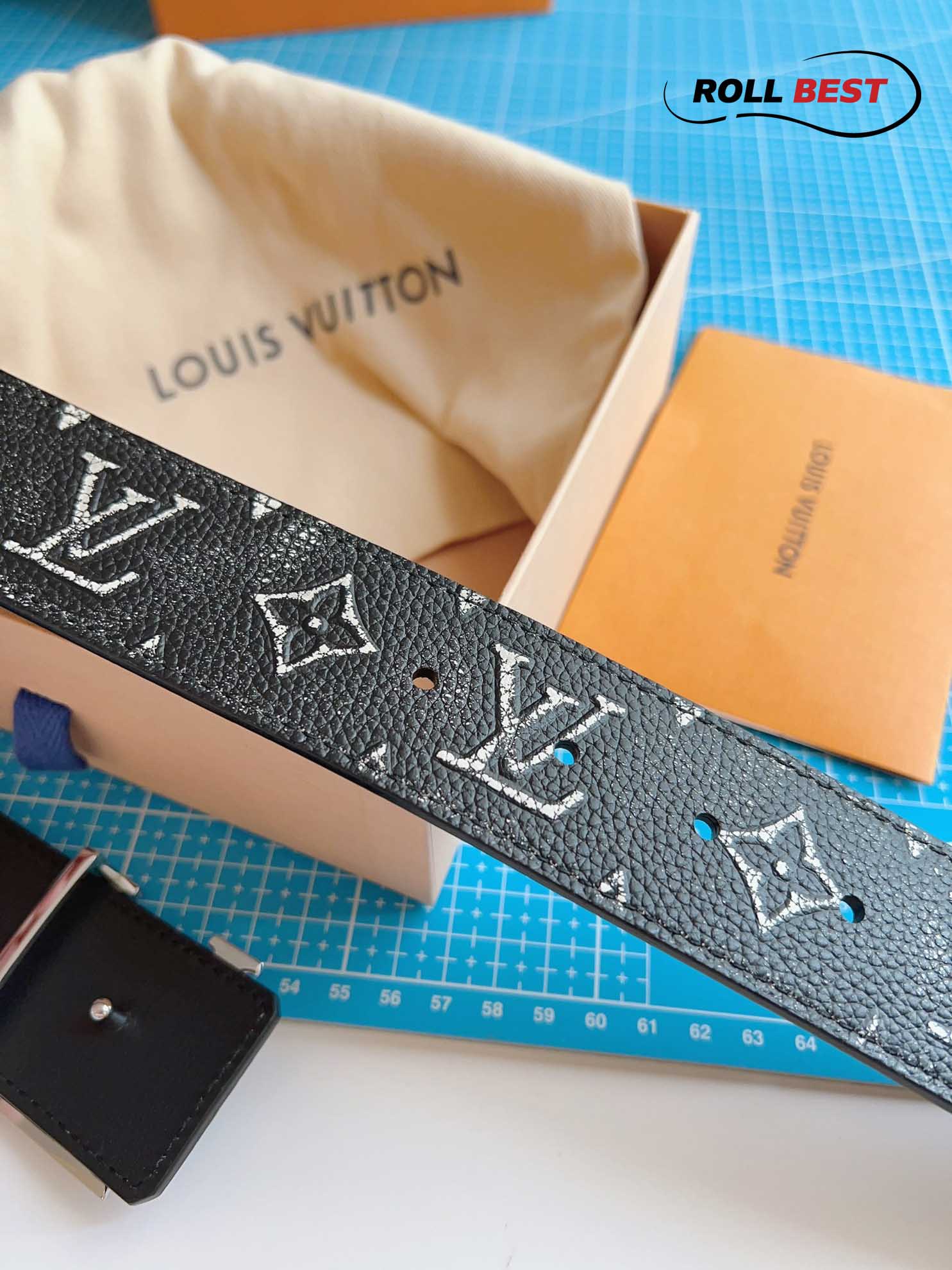 Thắt Lưng Hai Mặt LV Monogram Eclipse Xước Khóa Logo Bóng