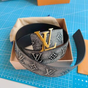 Thắt Lưng Hai Mặt LV Monogram Eclipse Xước Trắng Khóa Logo Gold