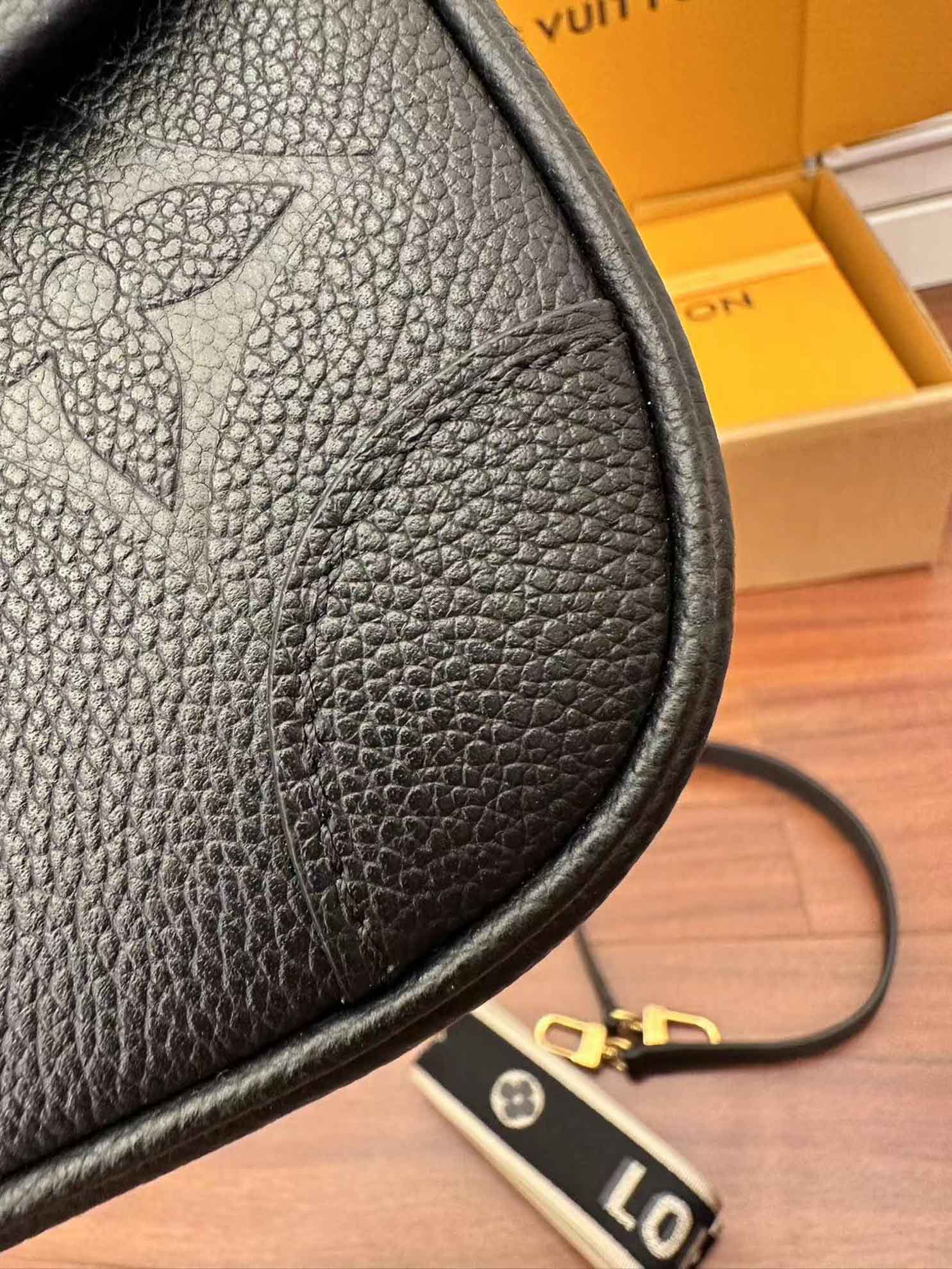 Túi Diane Monogram Empreinte Black