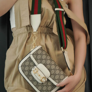 Túi Đeo Chéo Nữ Gucci Horsebit 1955 Mini Bag Họa tiết viền trắng