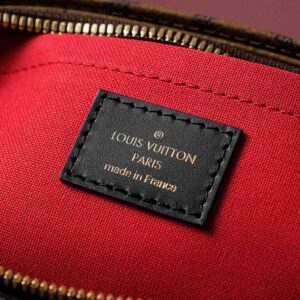 Túi Đeo Chéo Nữ Louis Vuitton LV OnTheGo East West
