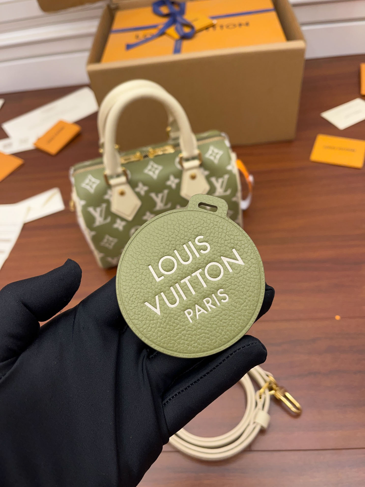 Túi Đeo Chéo Nữ Louis Vuitton LV Speedy Bandoulière 20 Kaki