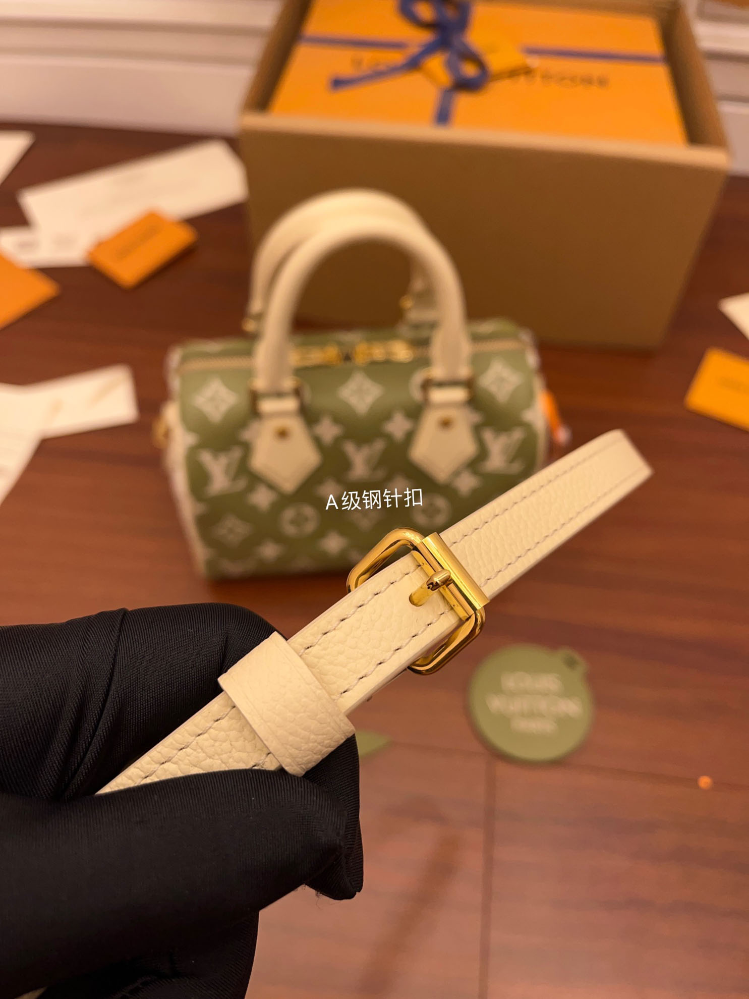 Túi Đeo Chéo Nữ Louis Vuitton LV Speedy Bandoulière 20 Kaki