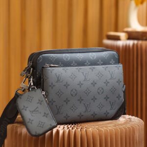 Túi Đeo Louis Vuitton Trio Messenger Monogram