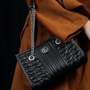 Túi Gucci GG Marmont Quilted Medium Shoulder Bag Black