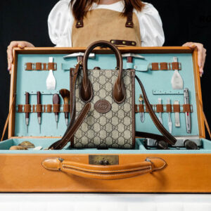 Túi Gucci Mini Tote With Interlocking G Beige And Brown Leather