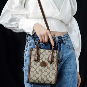 Túi Gucci Mini Tote With Interlocking G Beige And Brown Leather