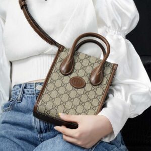 Túi Gucci Mini Tote With Interlocking G Beige And Brown Leather