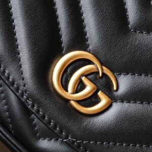 Túi Gucci Women's Black GG Marmont Matelassé Chain Mini Bag Black