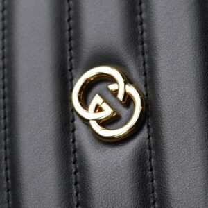 Túi Gucci Women's Black Interlocking G Mini Heart Leather Bag