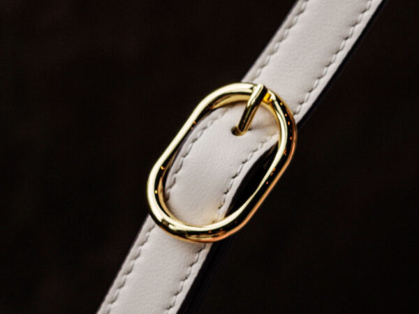 Túi Gucci Women's White Interlocking-g Mini Quilted-leather Cross-body Bag