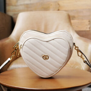 Túi Gucci Women's White Interlocking-g Mini Quilted-leather Cross-body Bag