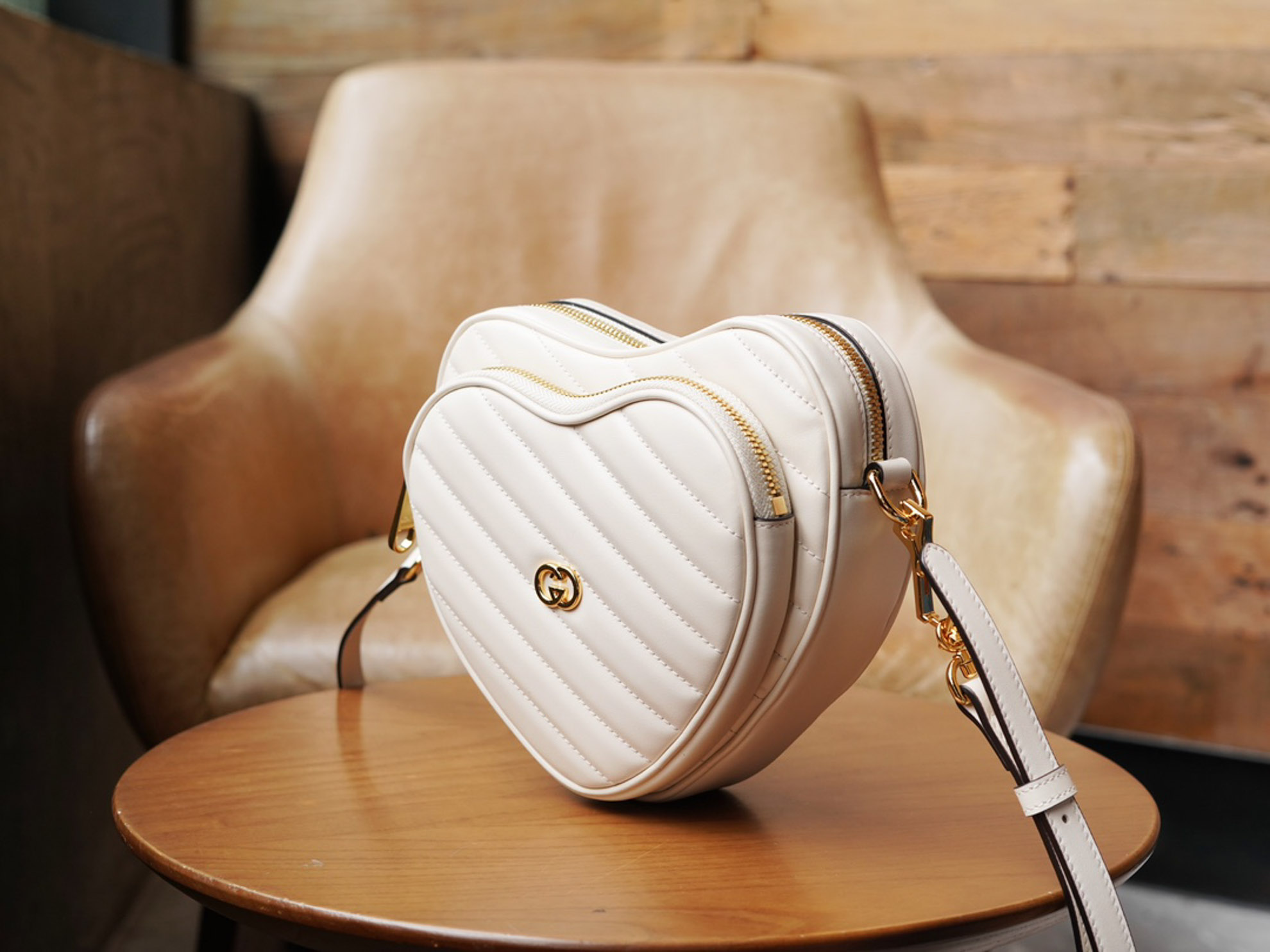 Túi Gucci Women's White Interlocking-g Mini Quilted-leather Cross-body Bag