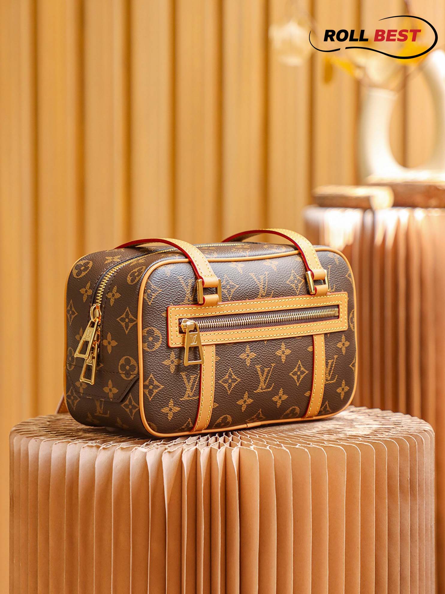 tui-louis-vuitton-cite-bag