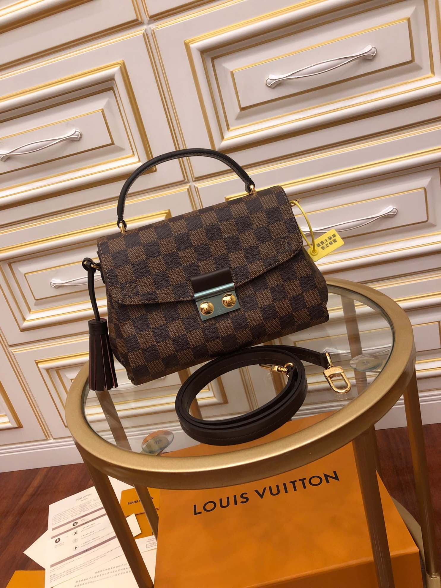 Túi Louis Vuitton Croisette