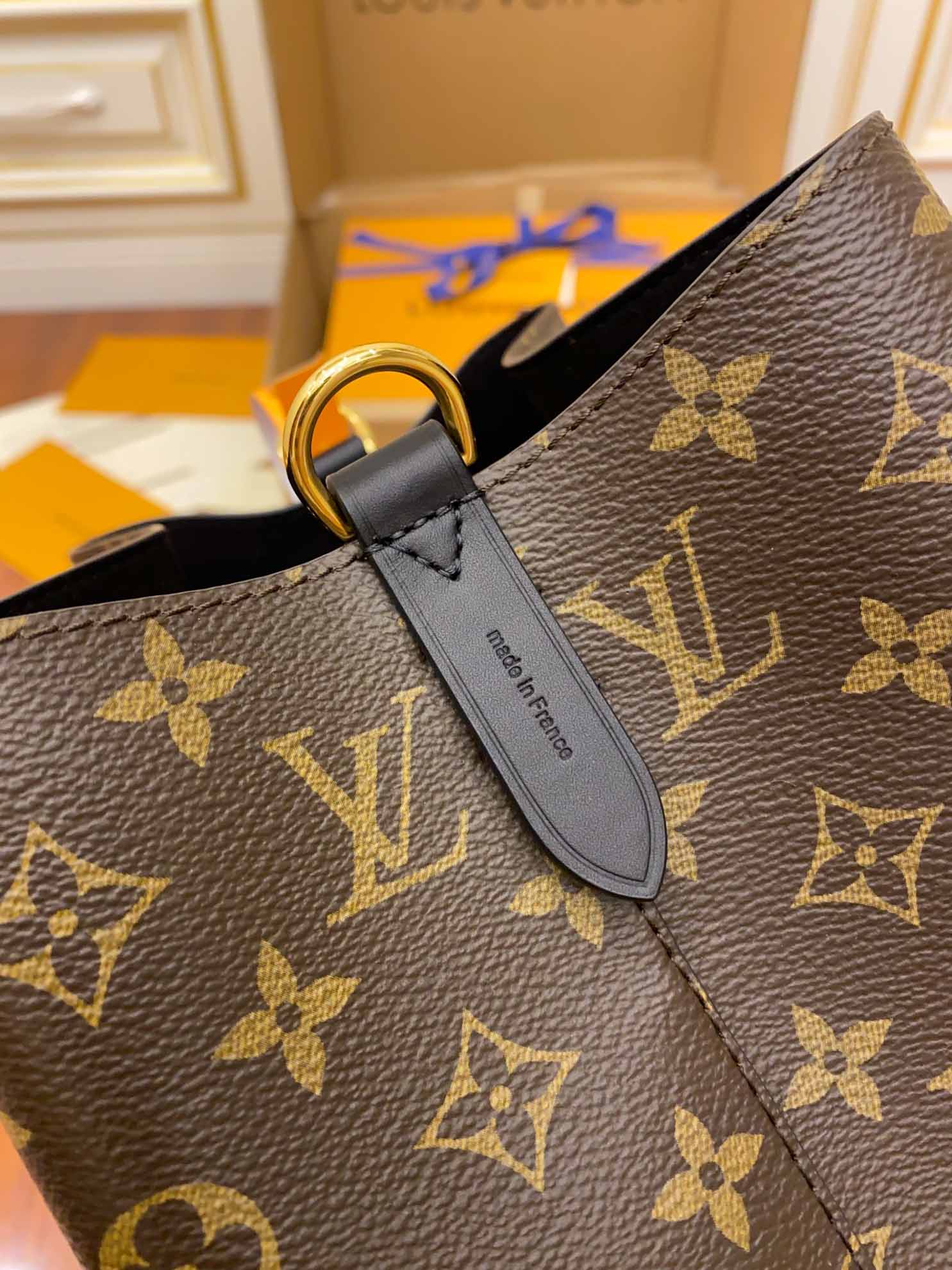 Túi Louis Vuitton NéoNoé Monogram Canvas Handbags 