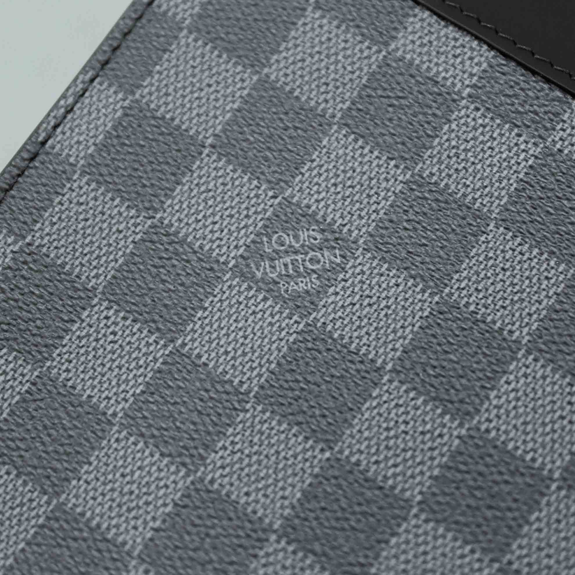 Túi Louis Vuitton Pochette Voyage MM 