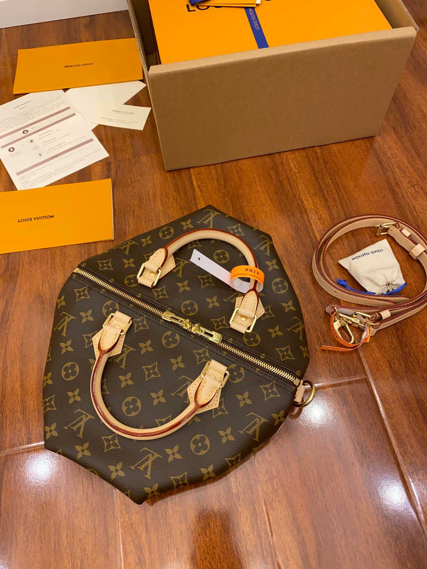 Túi Louis Vuitton Speedy Bandouliere 30 Monogram Canvas 