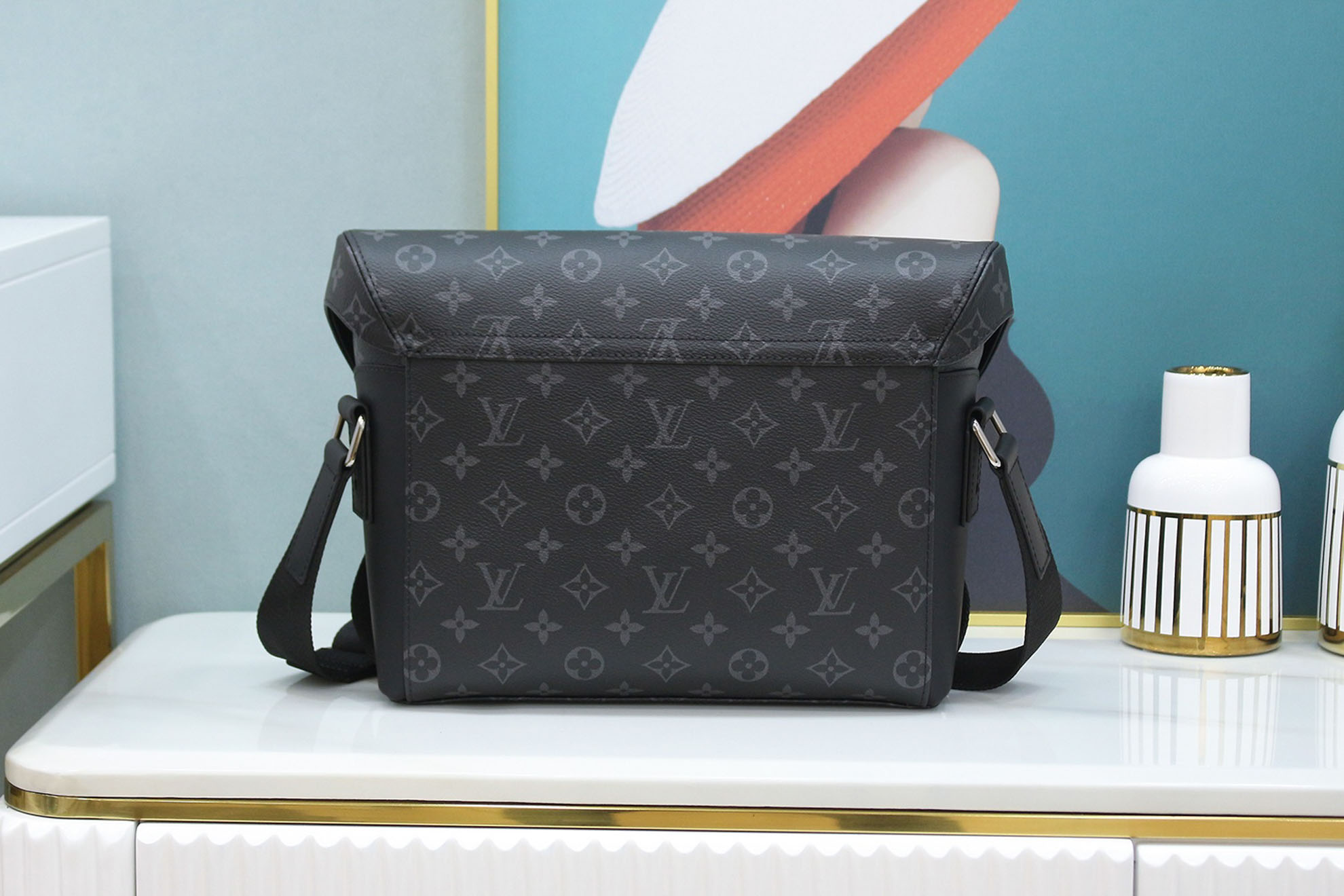 Túi LV Messenger PM Voyage Monogram Eclipse Canvas Black