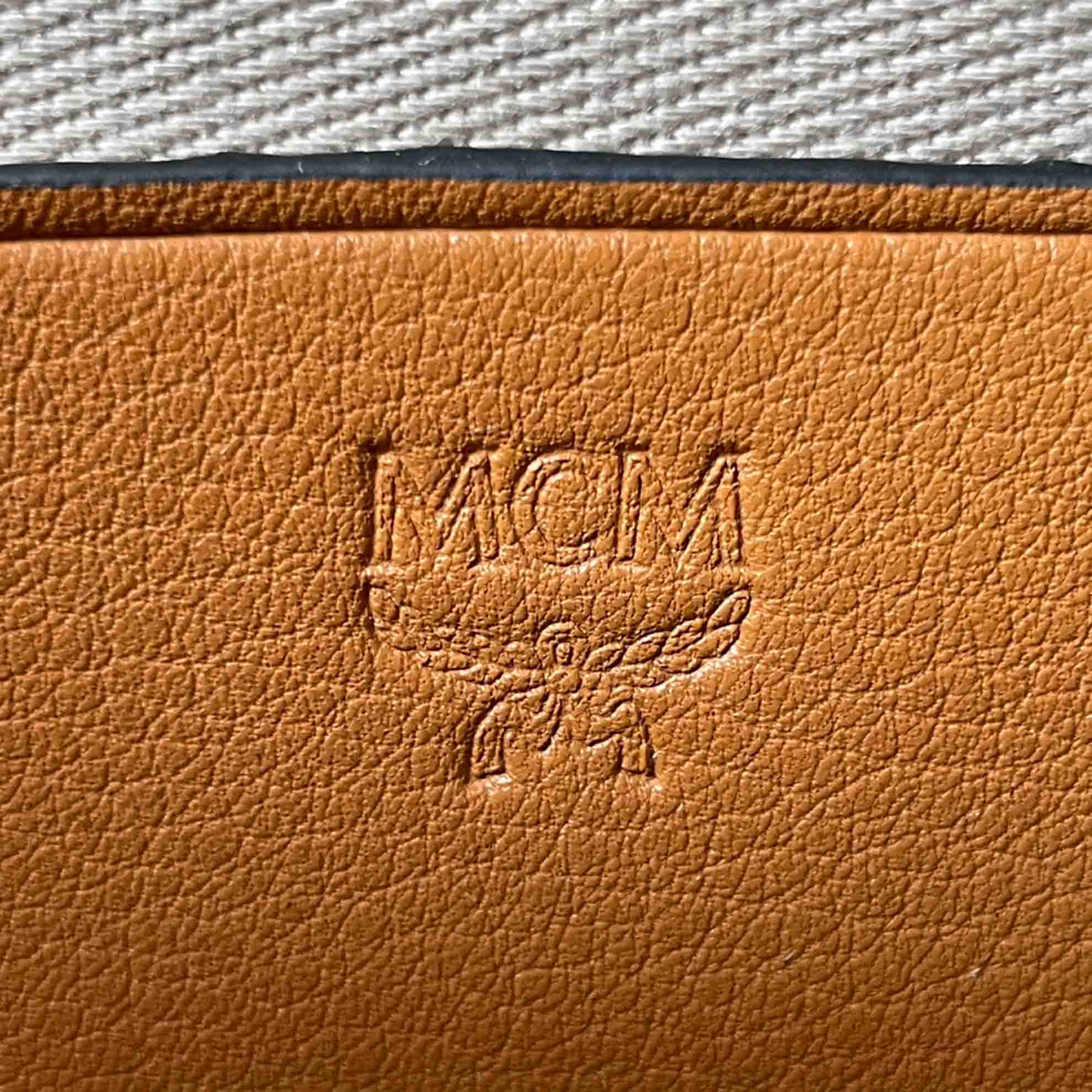 Túi MCM Essential Boston Bag Visetos Cognac