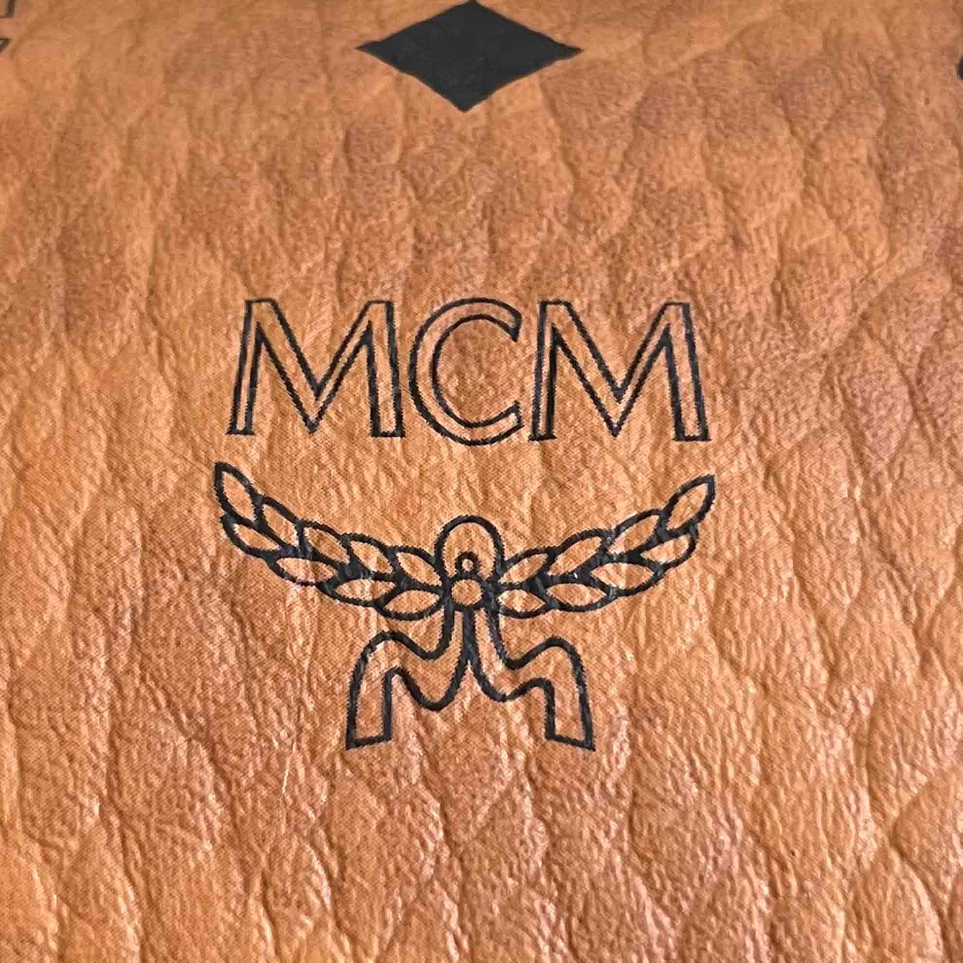 Túi MCM Essential Boston Bag Visetos Cognac