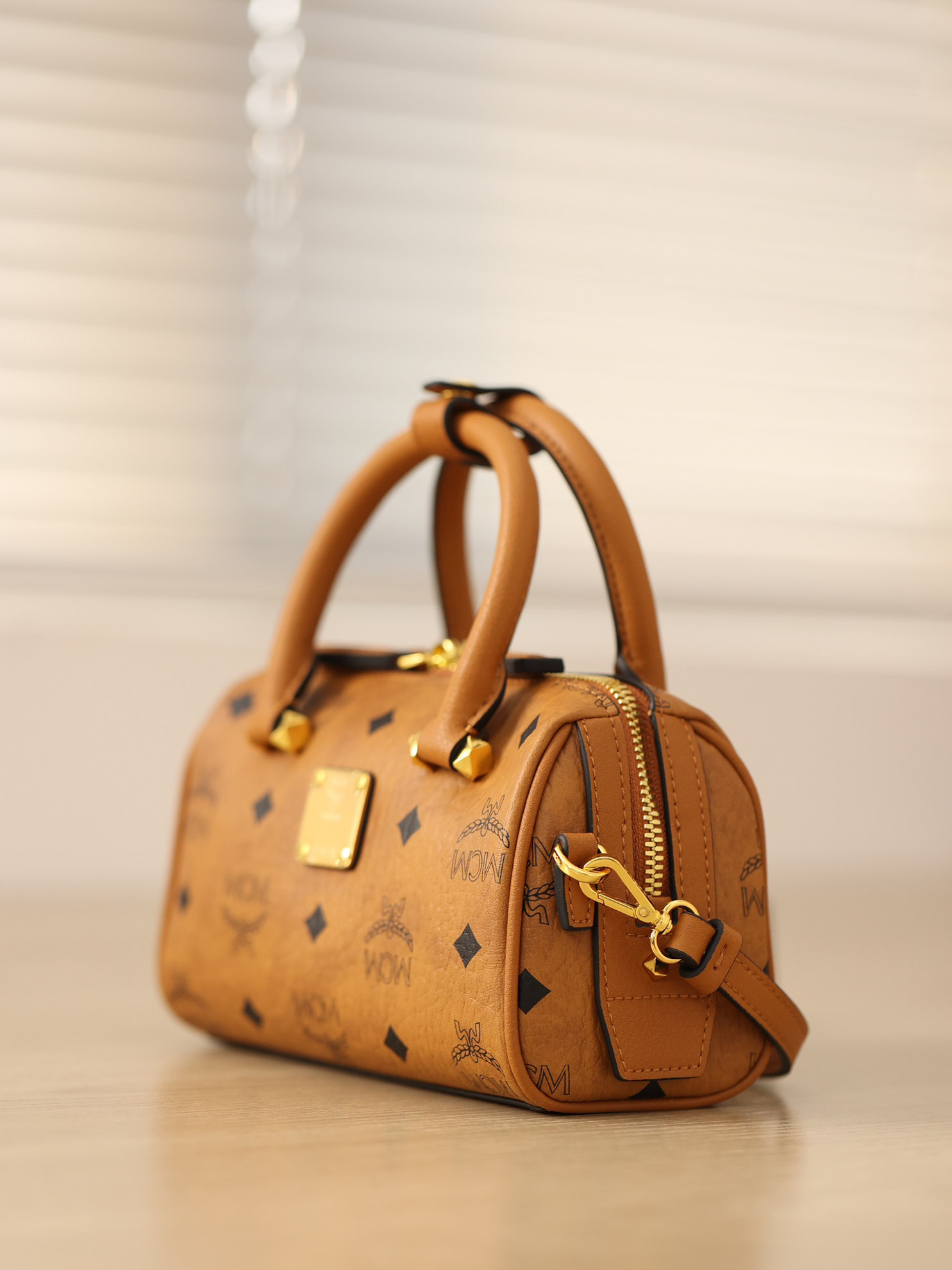 Túi MCM Essential Boston Bag Visetos Cognac