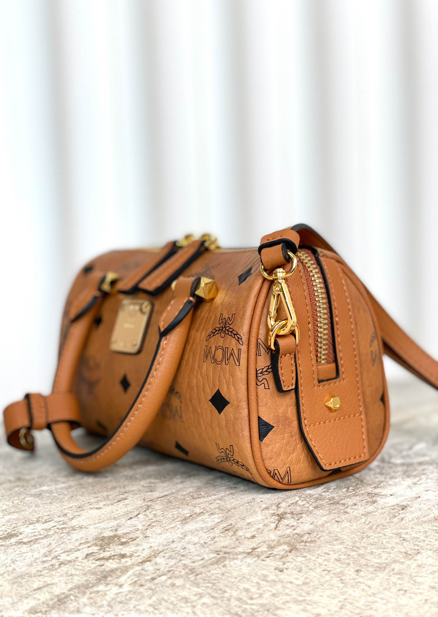 Túi MCM Essential Boston Bag Visetos Cognac